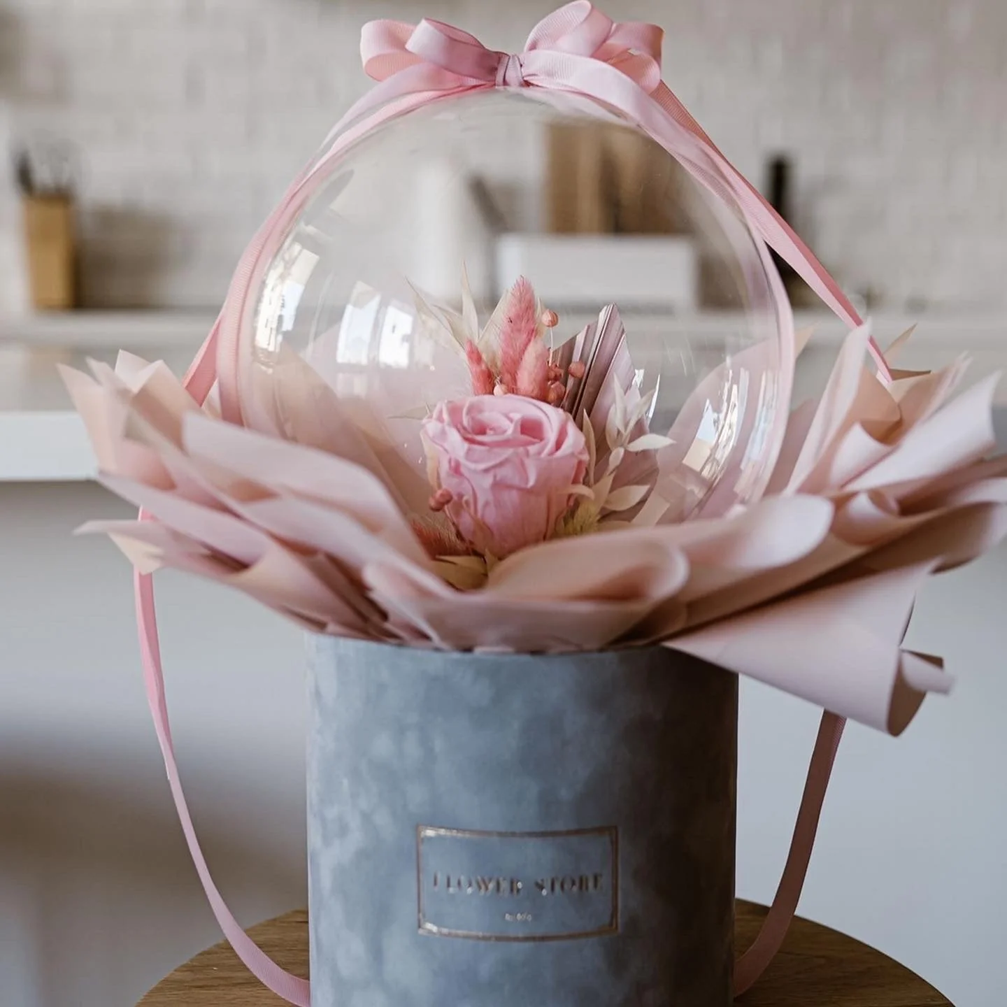 Wieczne Róże w Flokowanym Flowerboxie - Image 2
